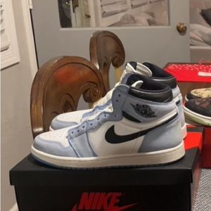 Jordan 1 UNC